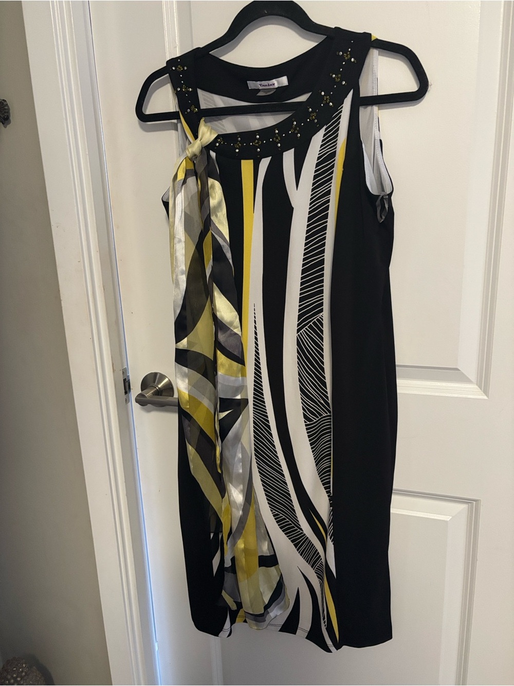 TanJay Black, Yellow and White Sleeveless Shift Dress with Scarf